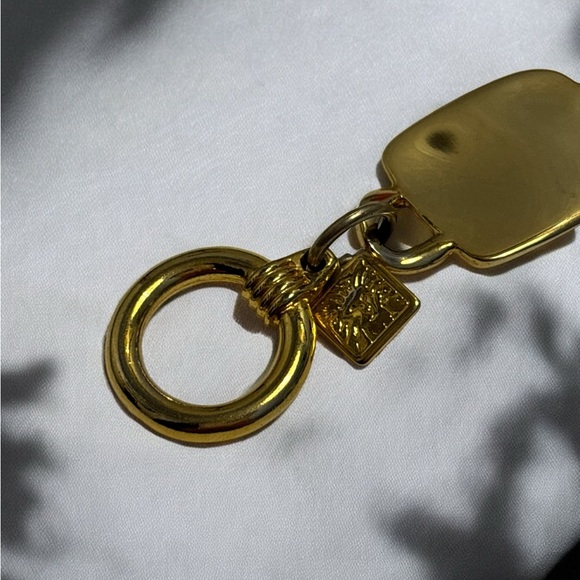 Vintage Anne Klein Gold Tone Panel Toggle Bracelet 7-1/2” - Picture 4 of 10